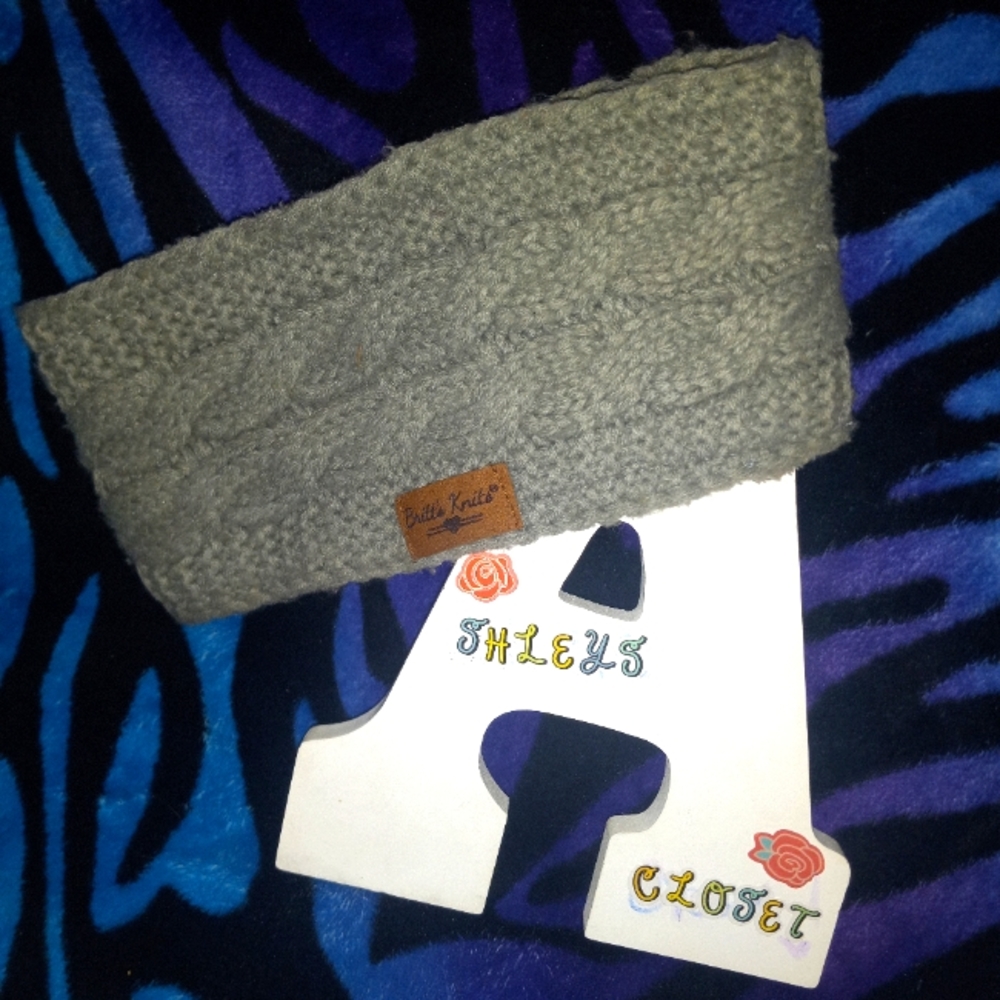 LAST CHANCE SALE ONLY $8 Britts Knitts Gray Fuzzy Ear Warmer